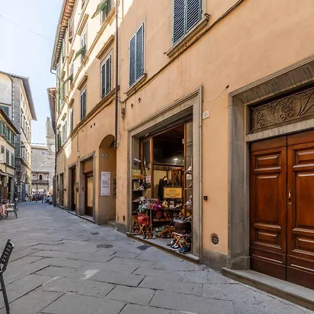 Apartment Romantico Nel Centro Storico *